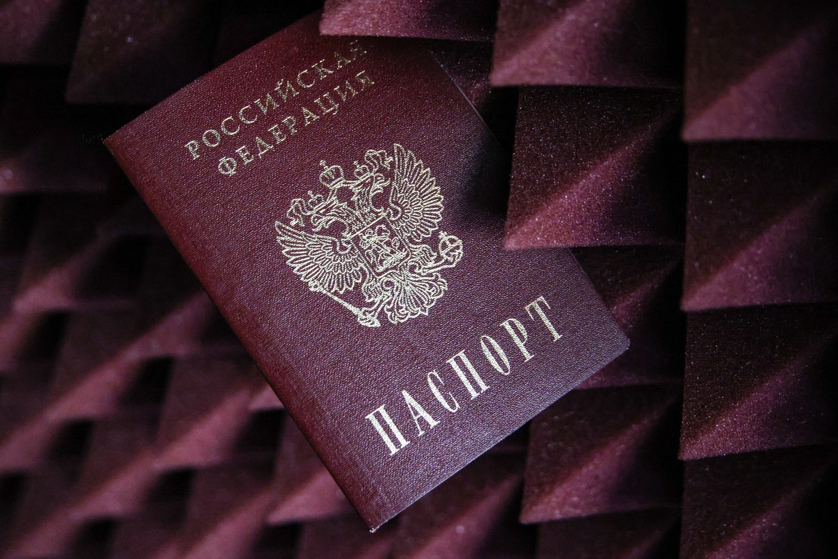 Выдворенный из Латвии россиянин назвал геноцидом отношение властей к пенсионерам