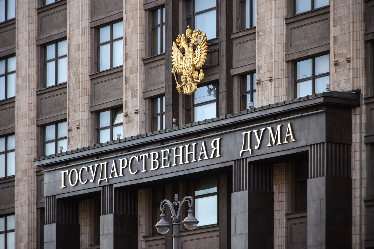 В Госдуме приняли закон о повышении на 5 лет предельного возраста пребывания в запасе