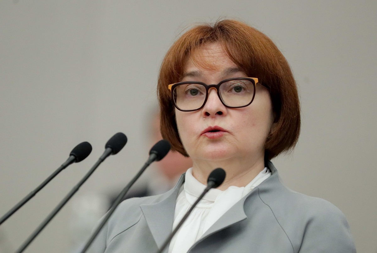 В Госдуме попросили главу ЦБ объяснить причины падения курса рубля