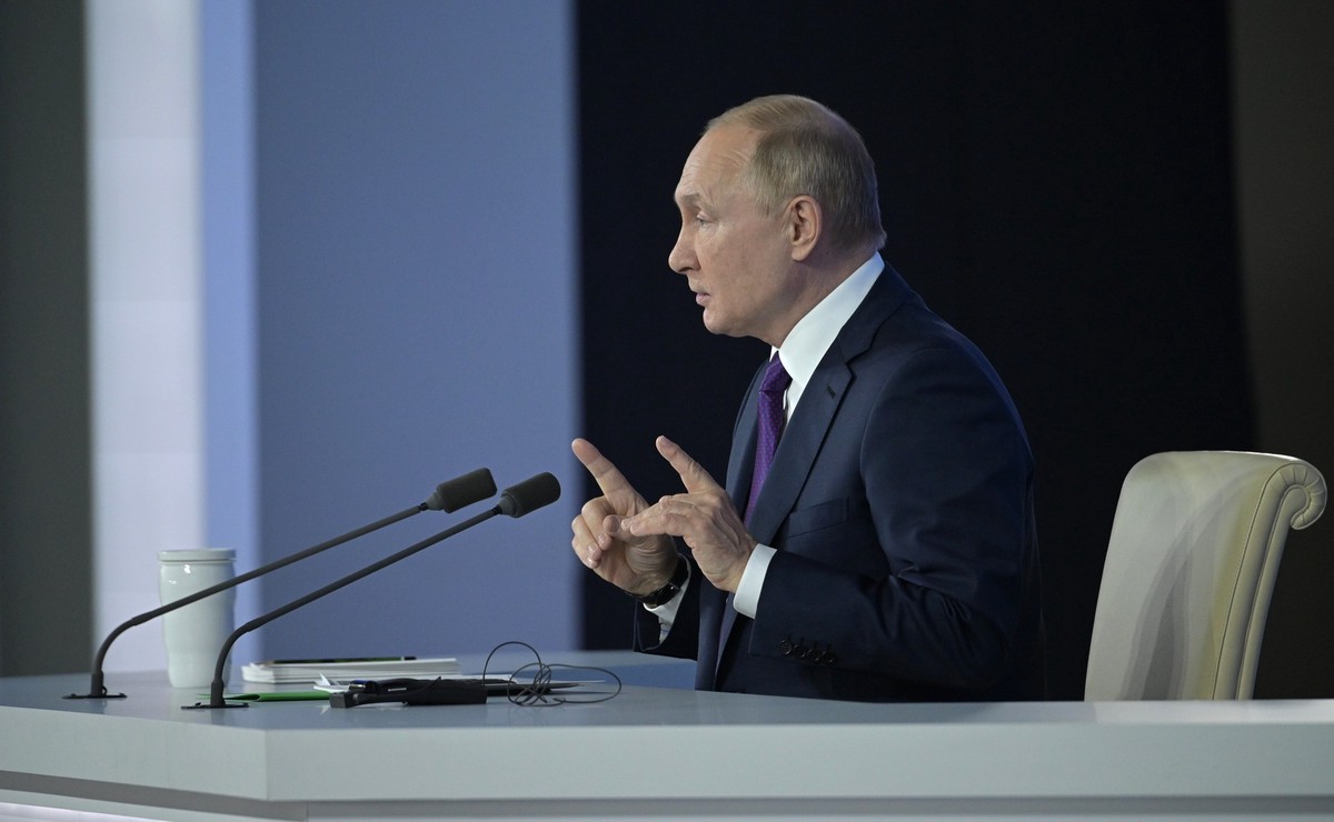 Путин разрешил Росбанку купить акции крупнейших российских компаний
