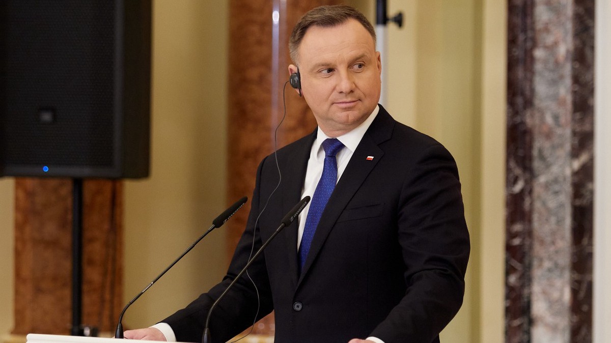 Президент Польши Дуда сравнил Украину с утопающим, тянущим за собой на дно