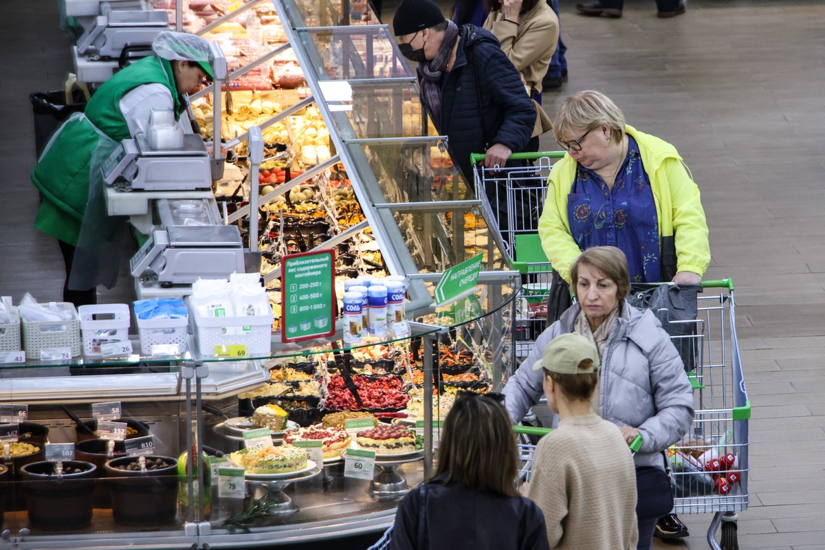 Глава Минсельхоза заявил, что доля отечественной продукции в магазинах составляет 90-95% 