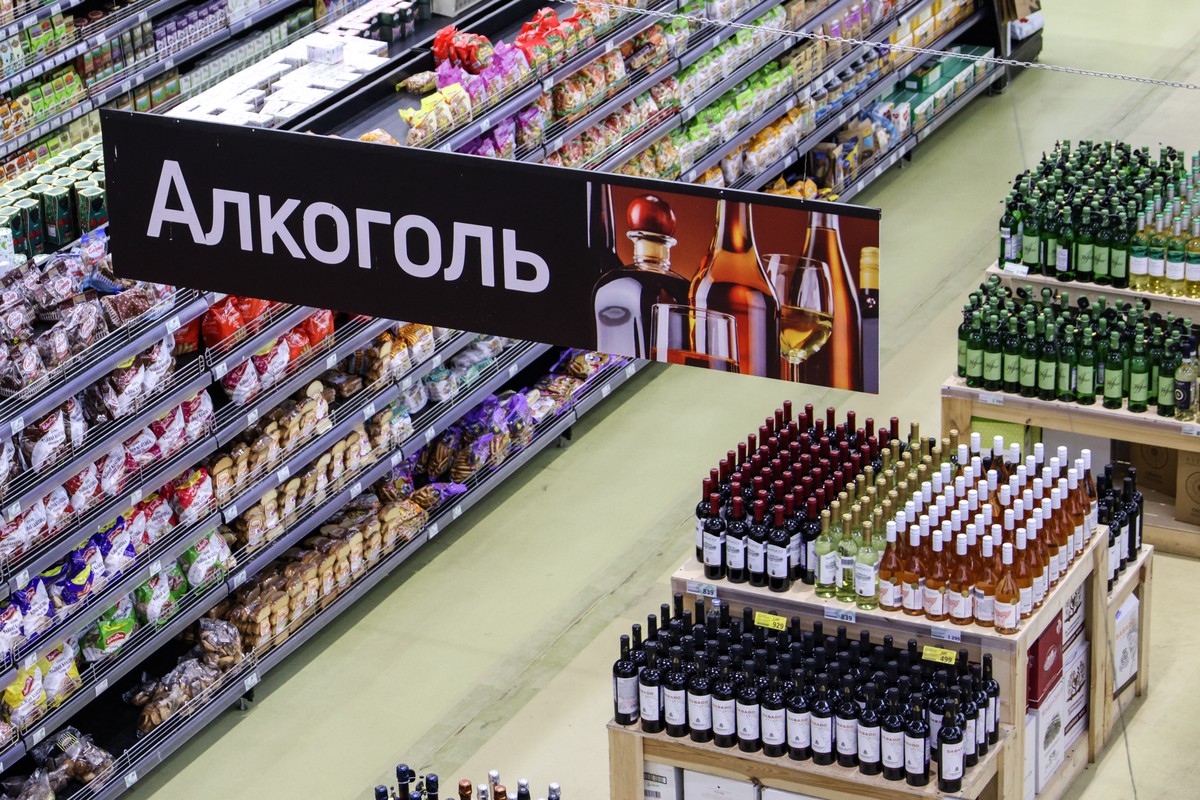 В Госдуме не поддержали идею запрета продажи алкоголя в новогодние праздники