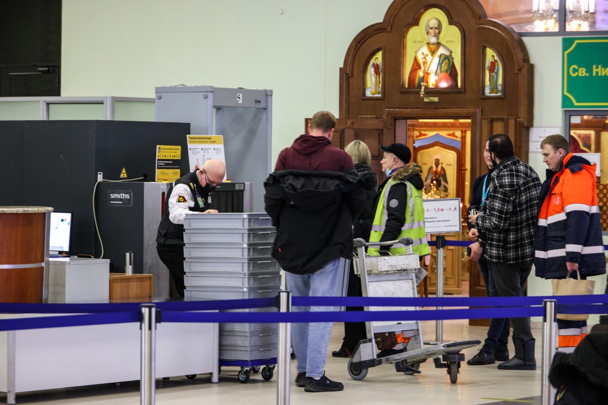 В Еврокомиссии считают, что выезжающие в ЕС россияне могут представлять угрозу