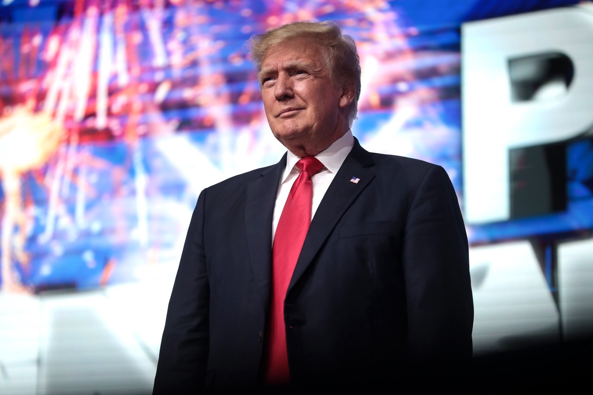 Бывший помощник Трампа заявил, что экс-президент понятия не имеет, как разрешить украинский конфликт