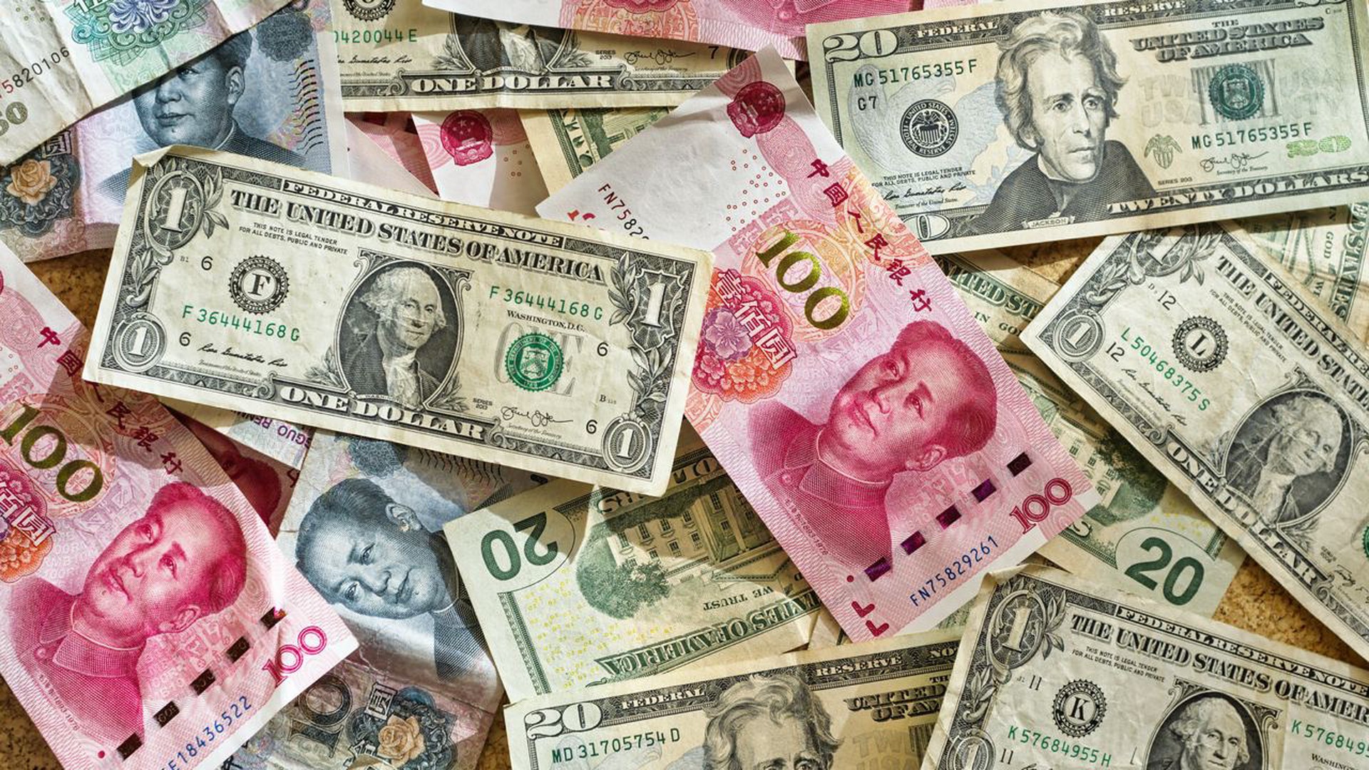 Эксперт рассказал, что может изменить курс юаня в ближайшее время