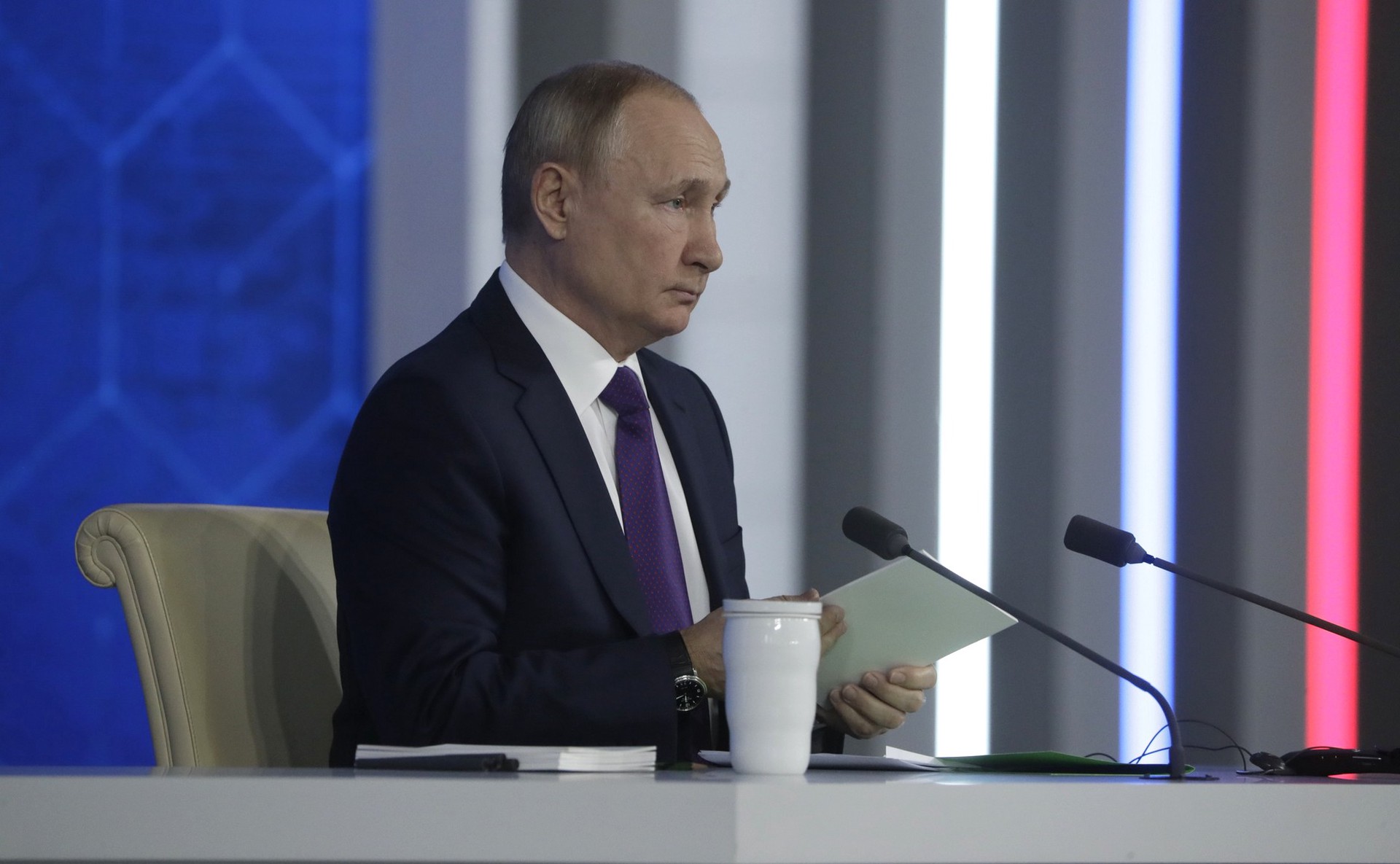 Путин: Россия слезает с технологической иглы Запада