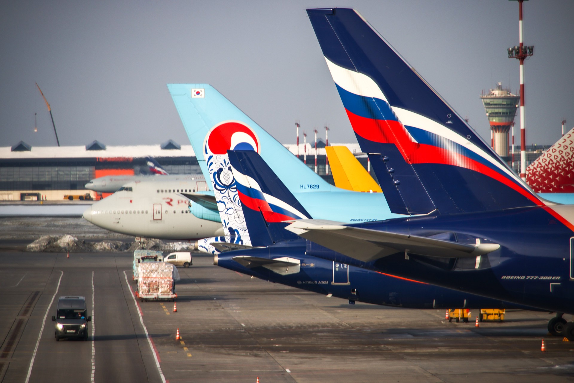 СМИ сообщают о риске прекращения полетов российский самолетов Superjet