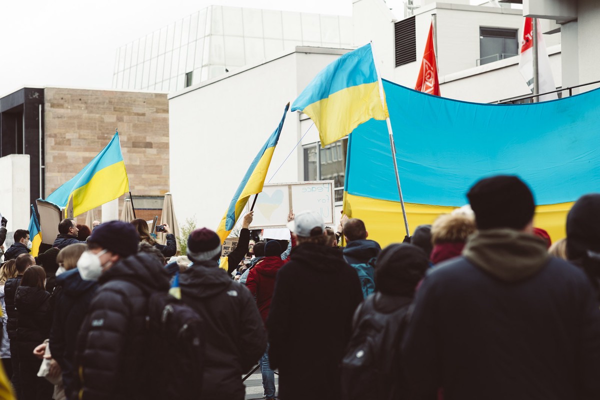 Польский политик Туманович осудил нацистские лозунги украинцев на границе