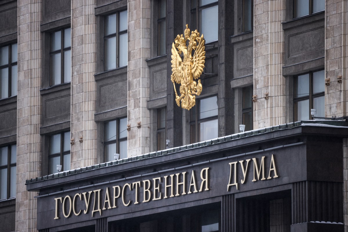 В Госдуму внесён законопроект об отмене возрастных ограничений для контрактников