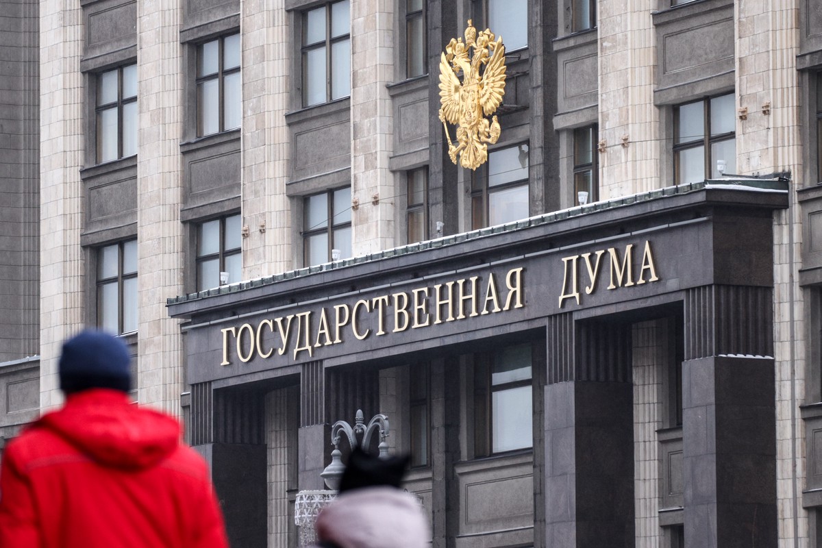 В Госдуме отметили, что заявления окружения Зеленского ставят его в дурацкое положение