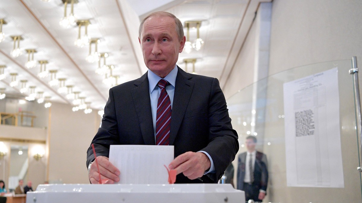 Избирательный штаб Путина начал работу в Гостином Дворе
