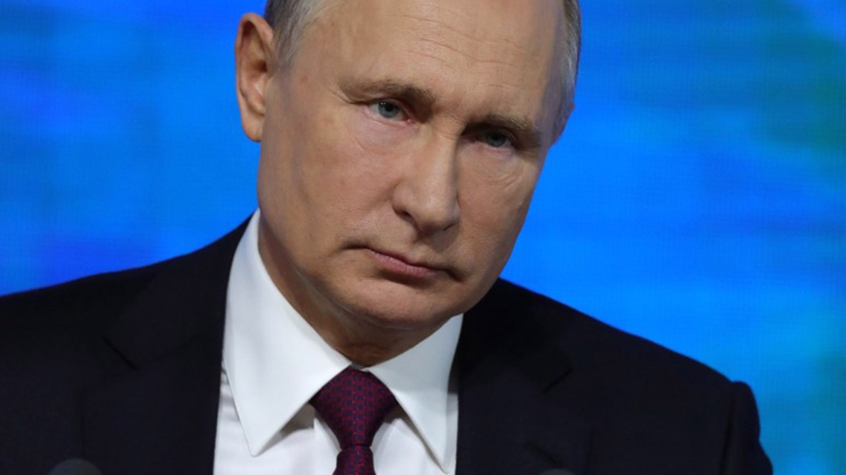 Путин поручил Кабмину сохранить финансирование мероприятий по развитию культуры