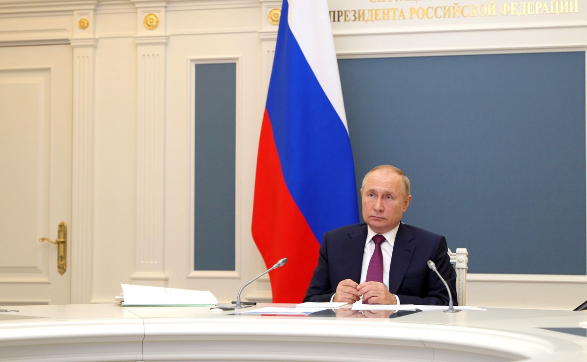 Путин заявил, что Финляндия и Швеция не создают угрозу вступлением в НАТО 