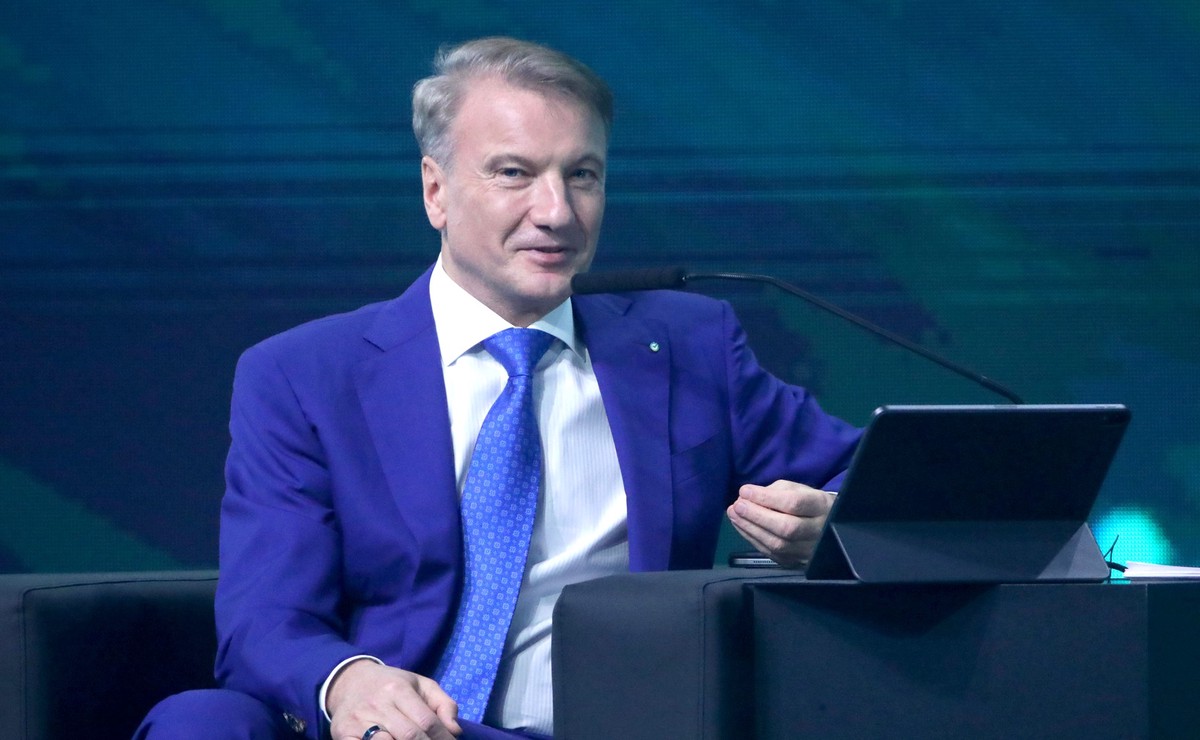 Греф назвал пандемию и риск глобальной войны «чёрными лебедями» экономики РФ