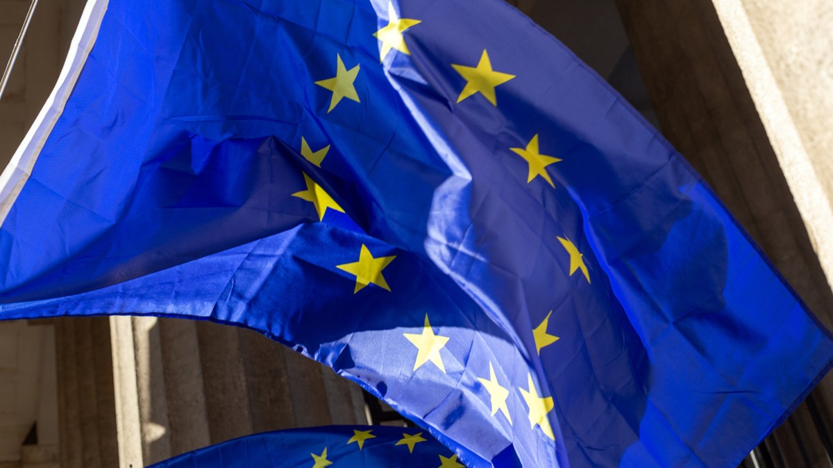 Euractiv: Венгрия не поддержит голосование о продлении санкций ЕС против России