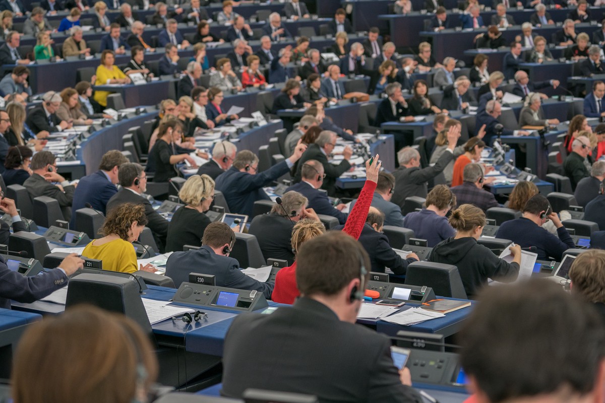 RS: В Европе растёт сопротивление финансированию Украины