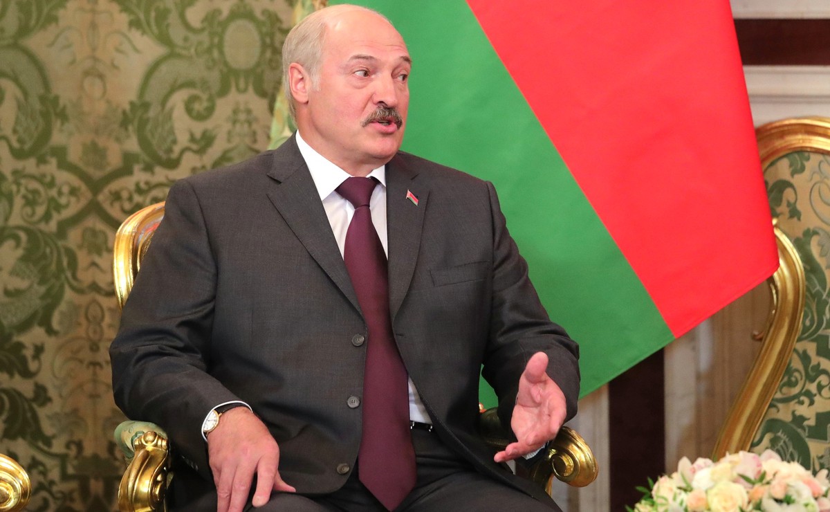 Лукашенко заявил, что ему «уже осточертело» быть президентом Белоруссии