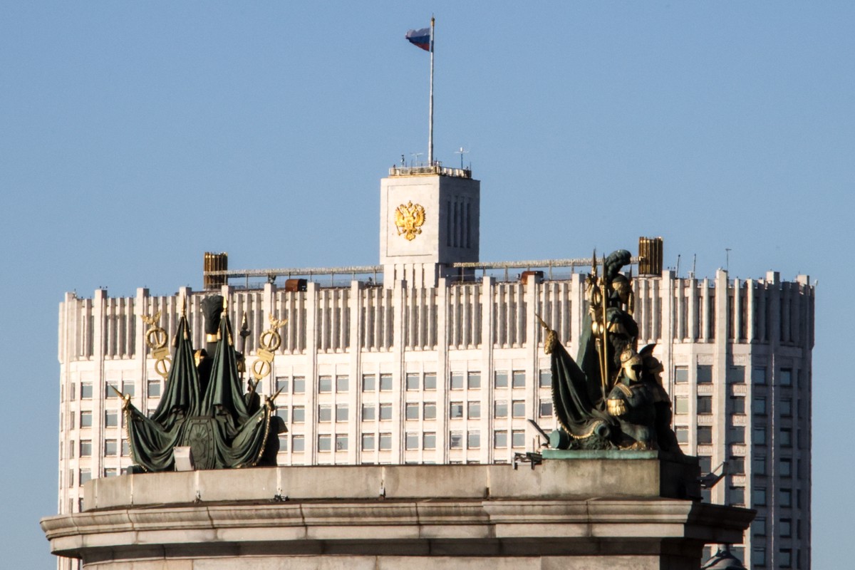 В Доме правительства РФ временно вводят масочный режим