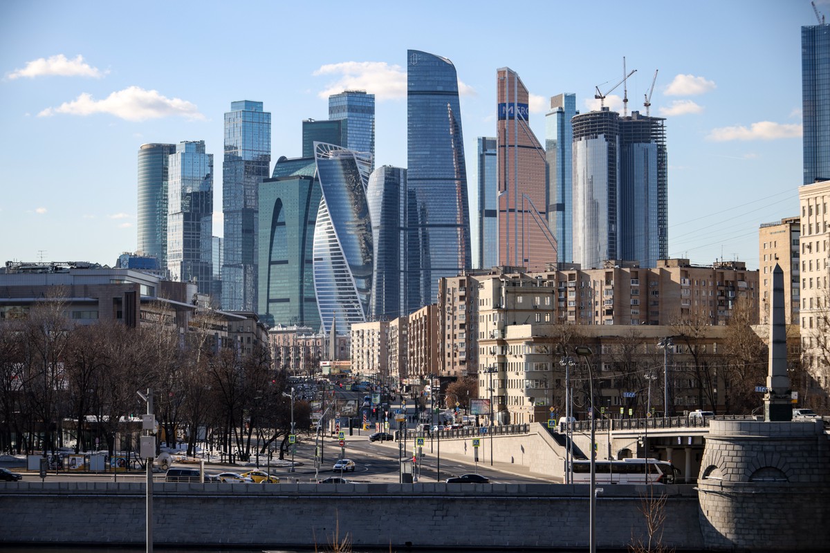 Кения планирует направить в Россию десять тысяч граждан для трудоустройства