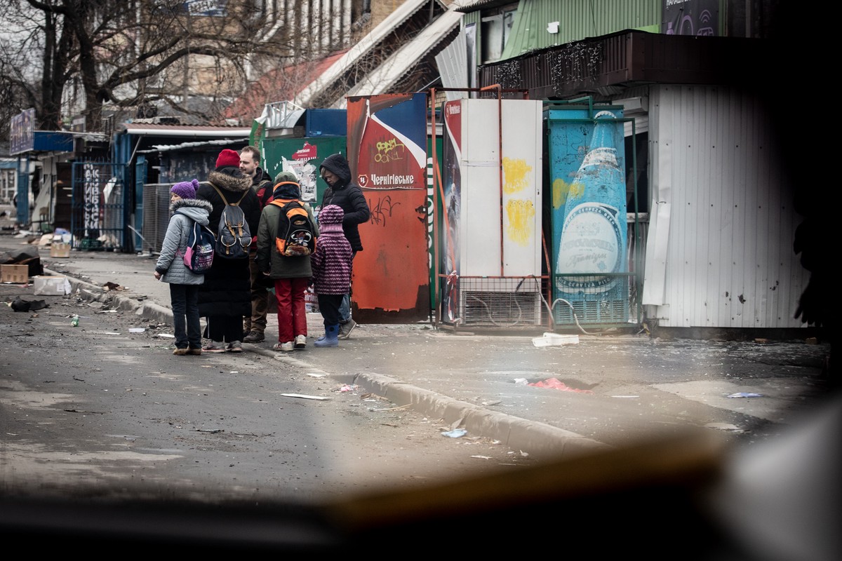 Власти Купянска в Харьковской области эвакуируют детей и маломобильных граждан