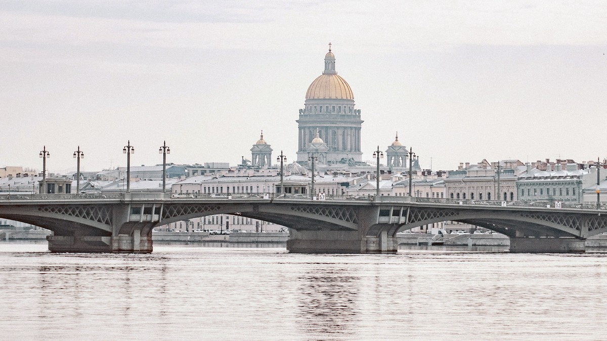 Губернатор Петербурга подписал закон о введении курортного сбора с 1 апреля 2024 года