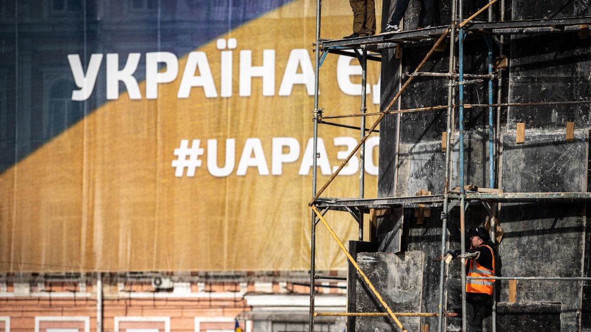 Ушаков заявил о готовности России к переговорам с Украиной