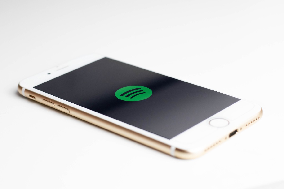 Приложение Spotify стало недоступно в App Store и Google Play