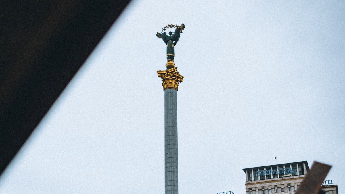 Политолог рассказал, что ждёт председателя украинского села, отказавшегося снести памятник советскому солдату