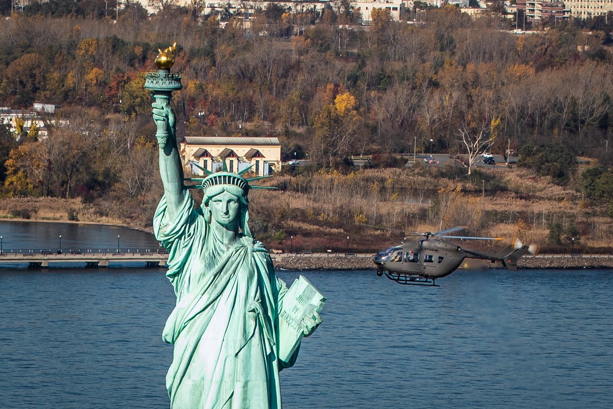 Белый дом: Париж должен благодарить США за то, что французы не говорят по-немецки