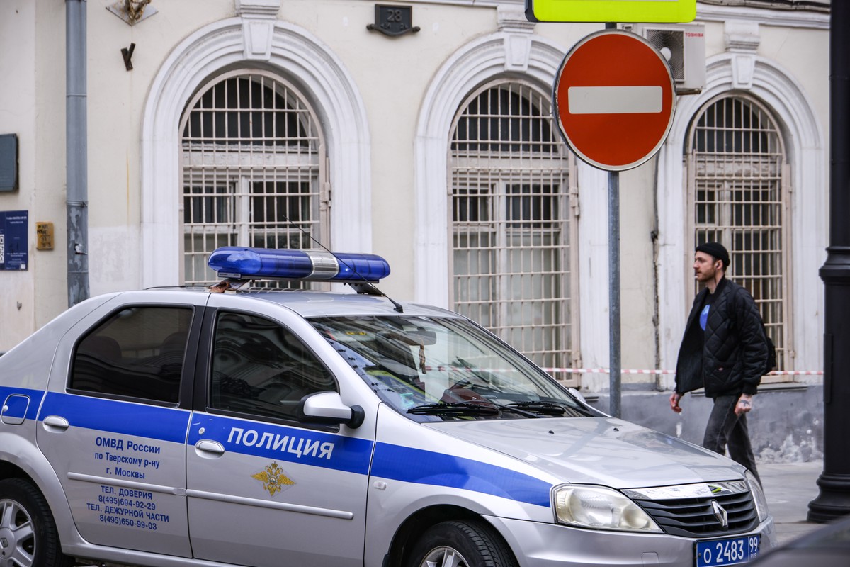СМИ: на севере Москвы рухнул дрон с коробкой «SOS»