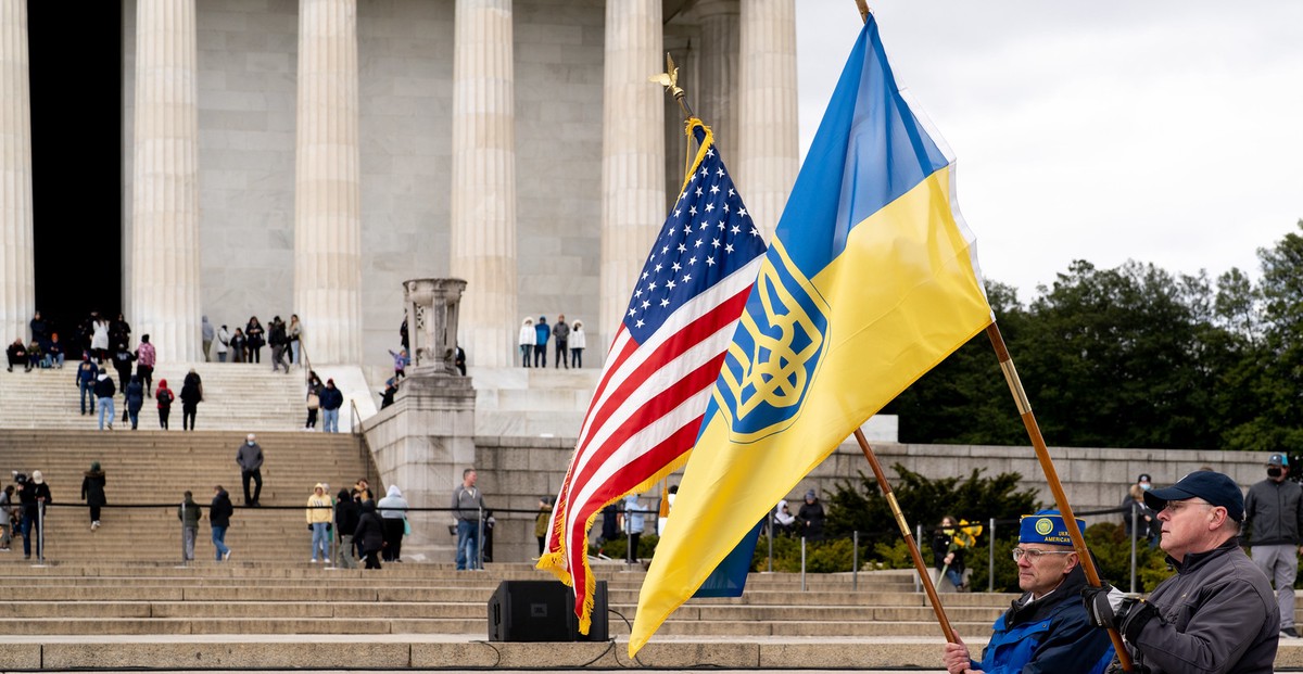 TAC: США потерпят поражение на Украине и Тайване из-за поддержки Киева