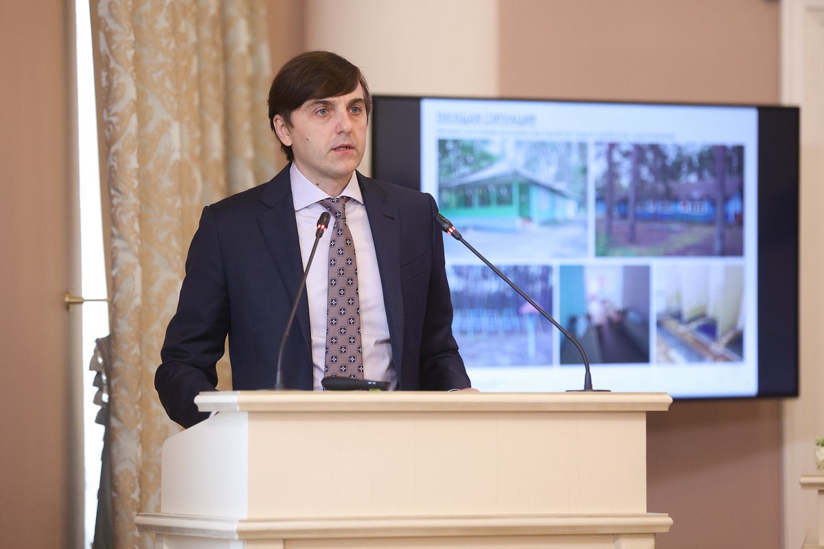 Школы новых субъектов РФ приведут к российским стандартам в течение пяти лет 