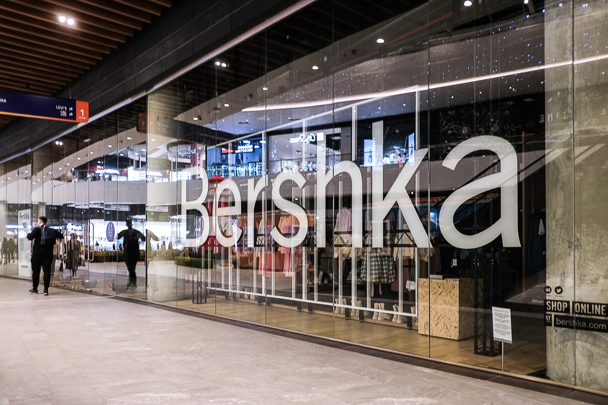 СМИ: Испанский ретейлер одежды Inditex откажется от части магазинов в РФ