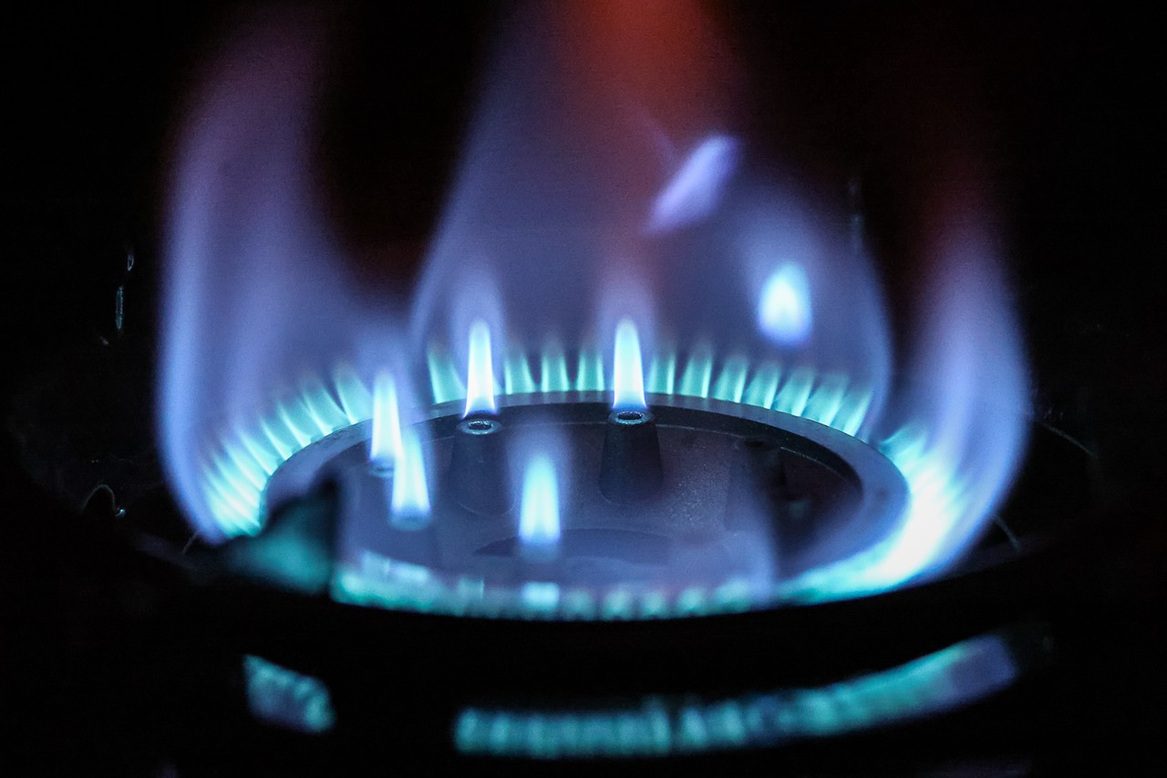 Потолок цен на газ: Европа решила замёрзнуть этой зимой?