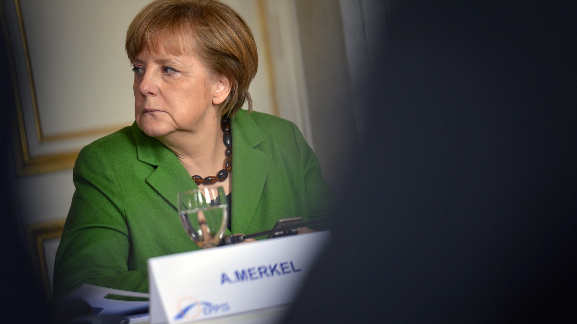 Меркель рассказала, что ей не дали наладить диалог с Путиным