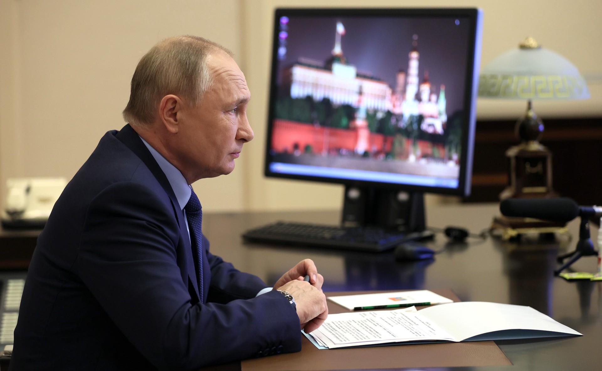 Путин заявил о развязывании кибервойны против РФ