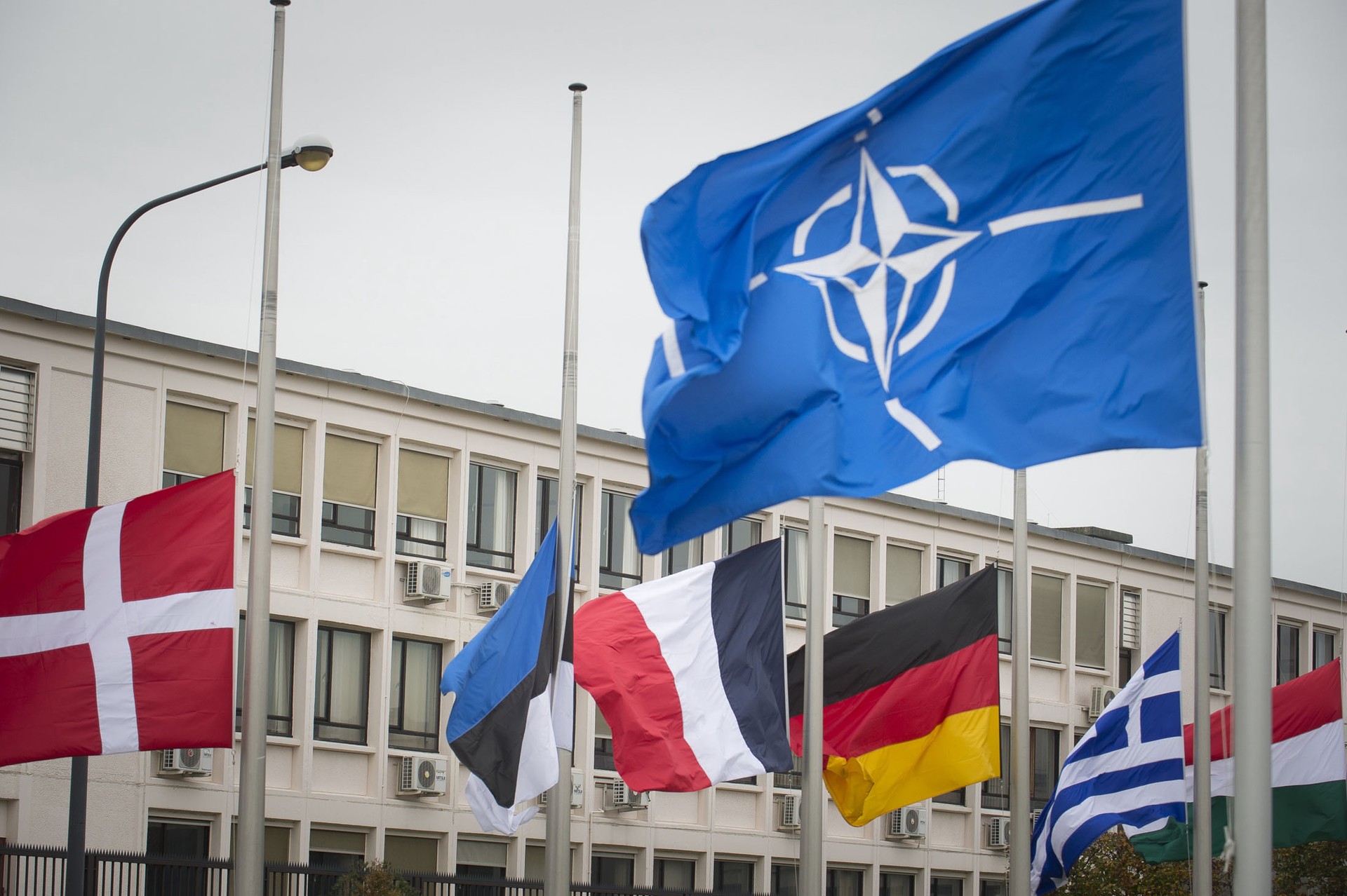 WP: отказ Словакии помочь Киеву говорит об усталости стран НАТО от Украины