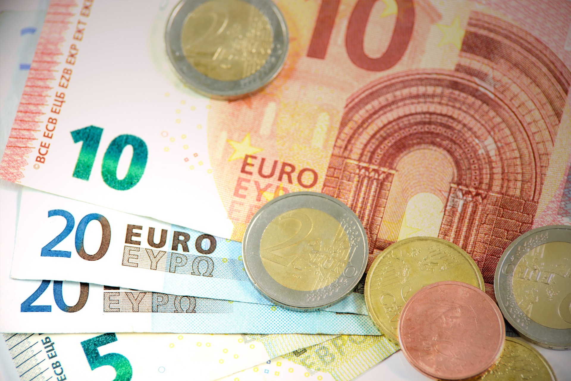 Еврокомиссар Рейндерс: Евросоюз заблокировал €207 млрд российских активов