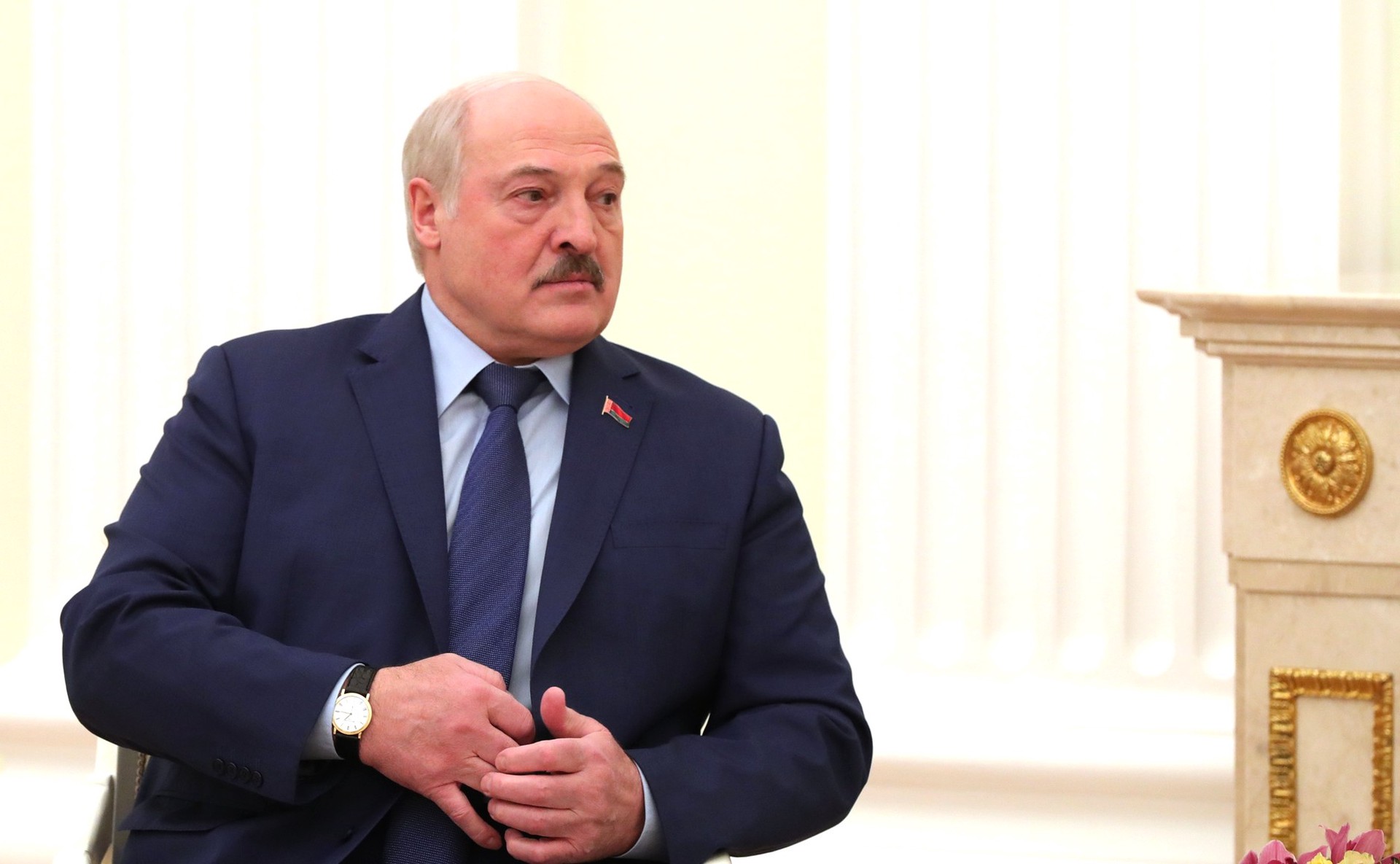 Лукашенко: Мир балансирует на грани очередной глобальной катастрофы