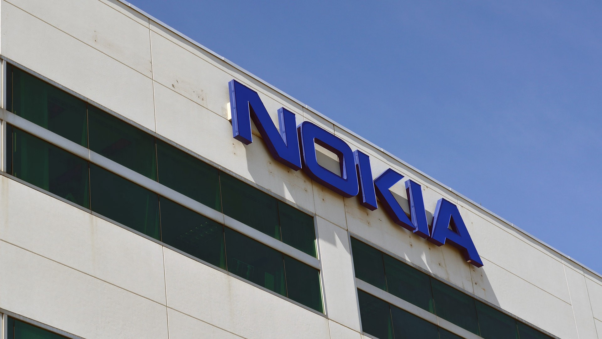 Минцифры заявили, что уход Nokia и Ericsson из РФ не отразится на качестве мобильной связи