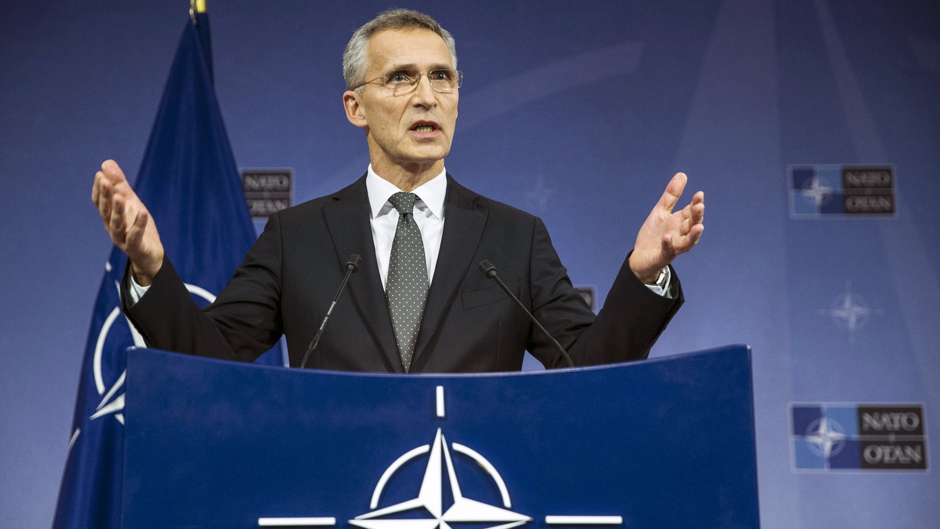 Столтенберг заявил, что НАТО не видит военной угрозы со стороны России 