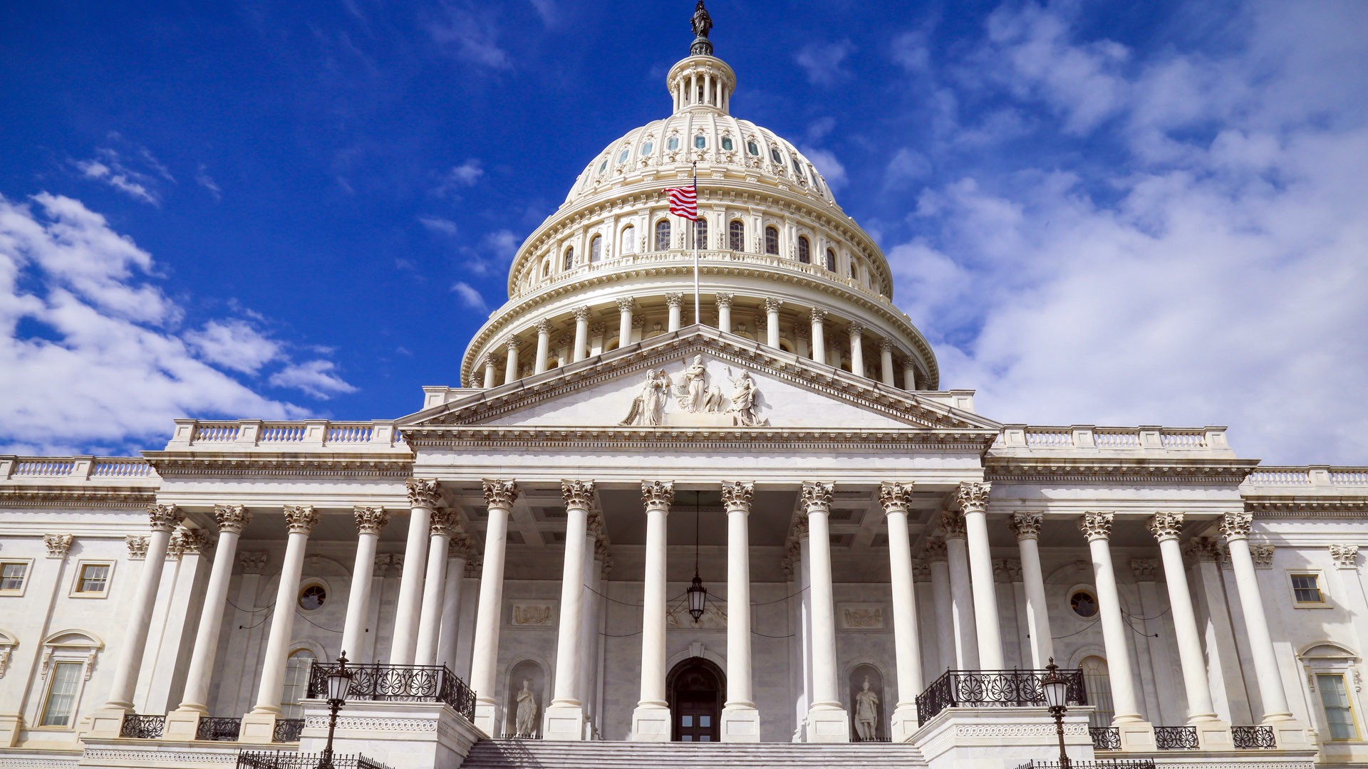 Конгресс США не поддержал поправки к бюджету, сокращающие помощь Украине