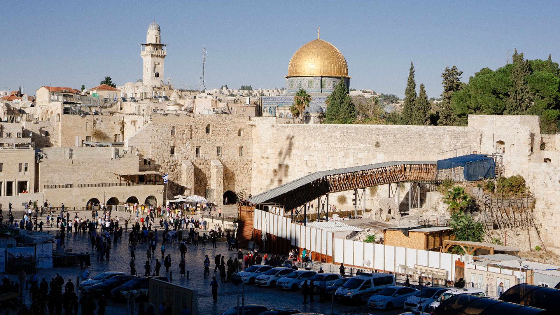 Полиция Израиля блокирует входы в Старый город Иерусалима 