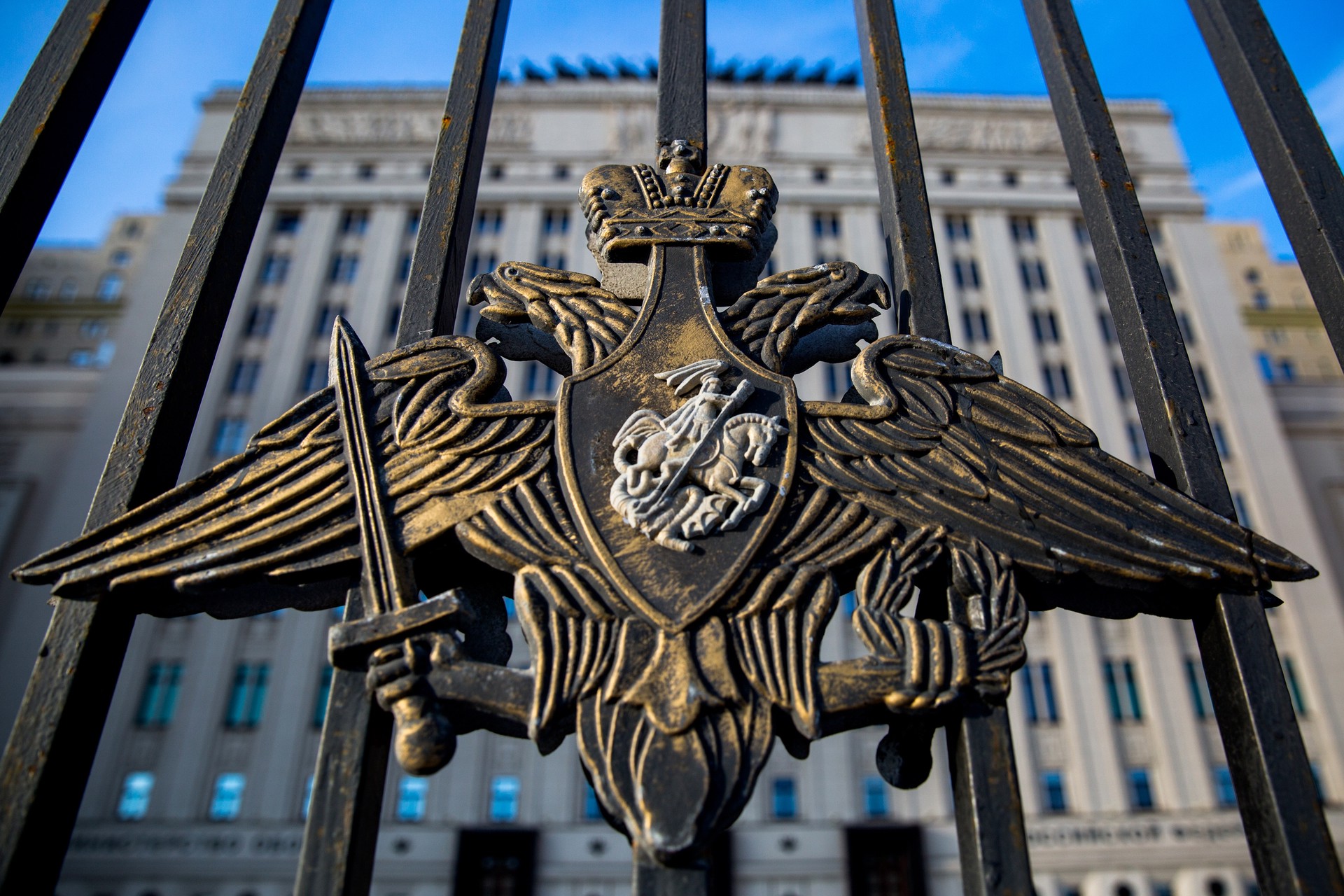 Минобороны РФ: США и НАТО готовят провокации против России с применение химического оружия