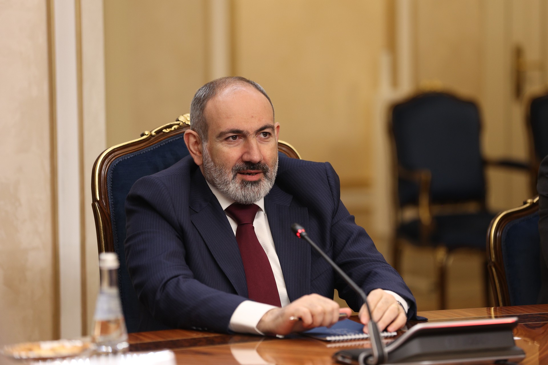 Политолог: Пашинян может обсудить в Страсбурге выход Армении из СНГ и вывод российской базы