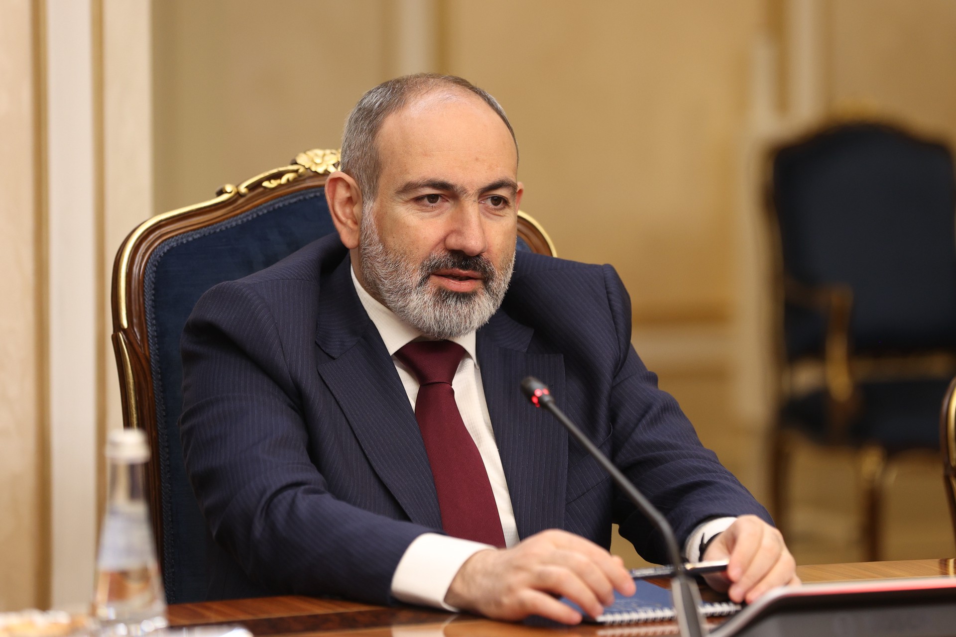 Пашинян рассказал, когда начнётся эвакуация армян из Нагорного Карабаха