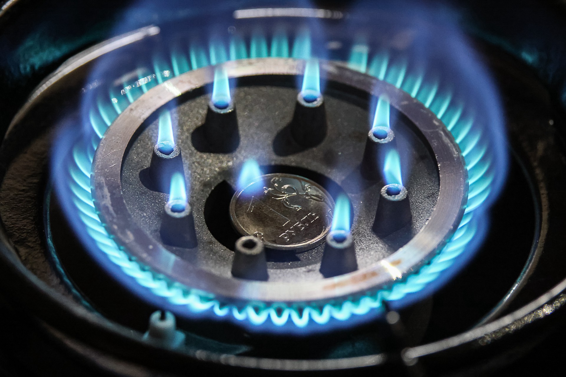 Росстат: с начала года газ в РФ подорожал в среднем на 210 рублей за тысячу кубометров