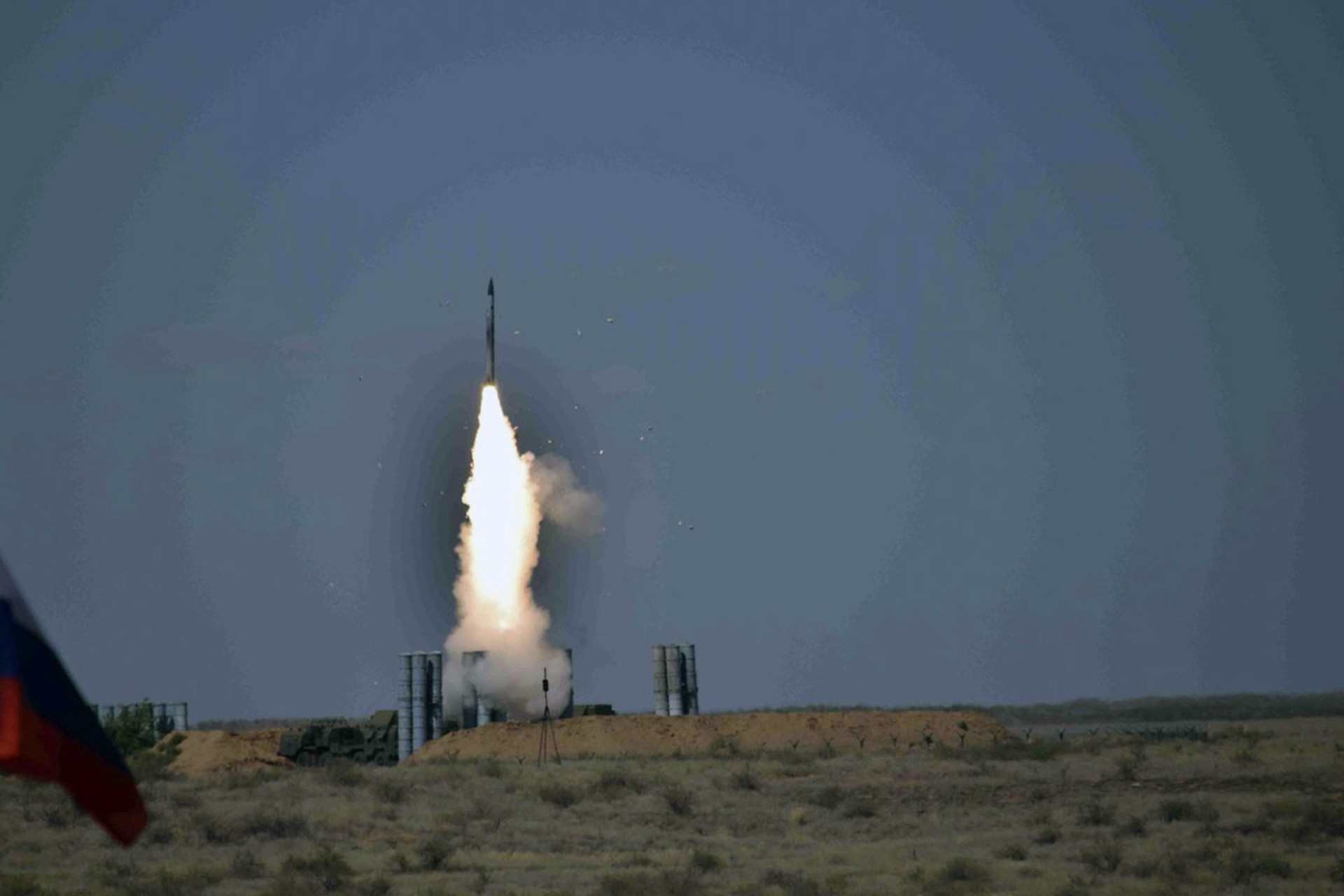 КНДР за час провела пуски трёх баллистических ракет