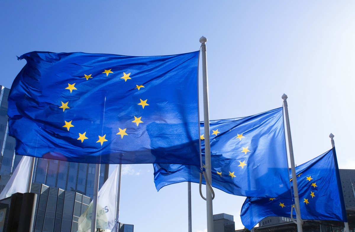 Политолог: Европа пересмотрит отношение к конфликту на Украине во избежание попадания на «разделочный стол»